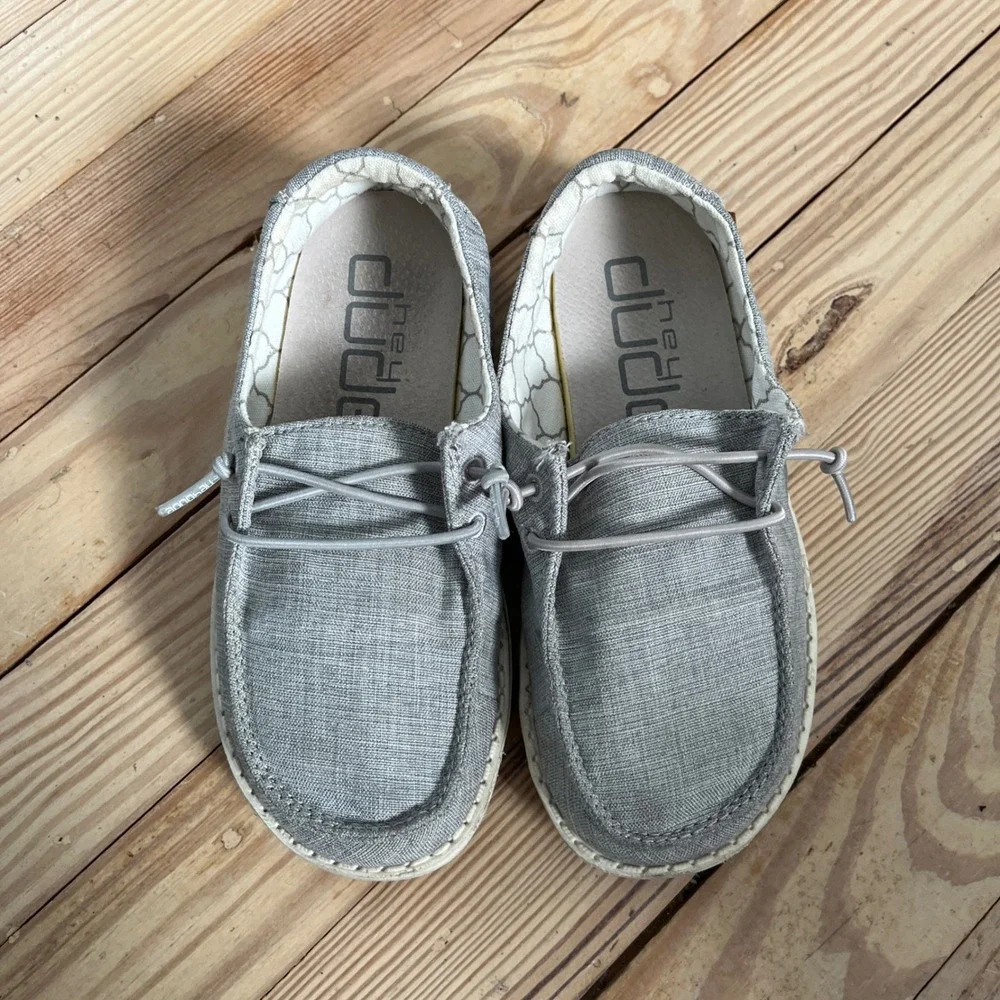 Hey Dude Wendy Youth Grey Linen Slip On Loafer Size K12 comfort casual 130123090